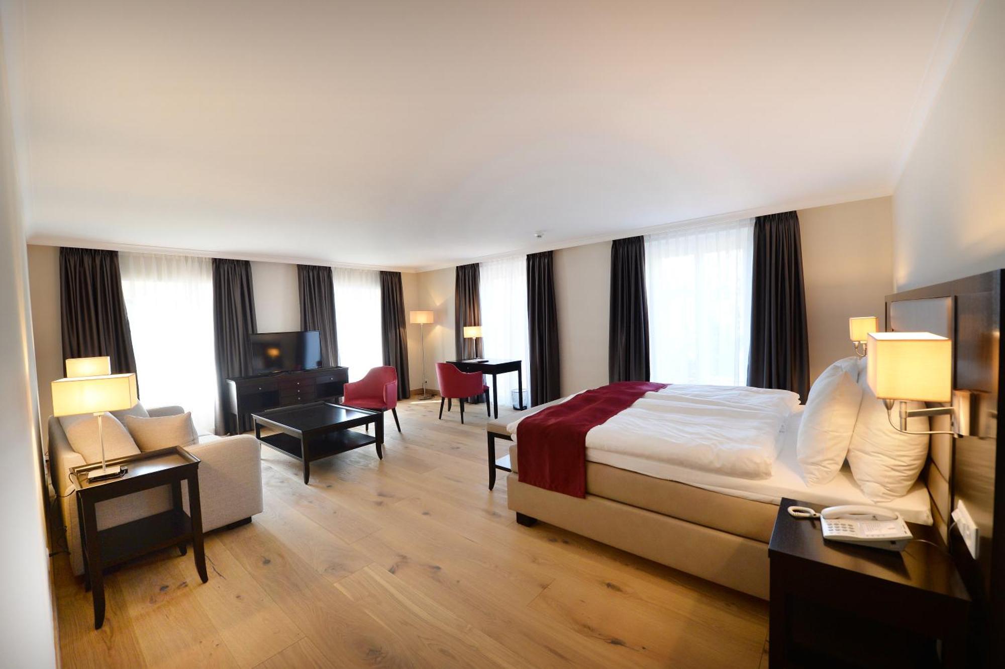 Hotel La Prairie, Swiss Bike Hotel Ивердон ле Бен Екстериор снимка